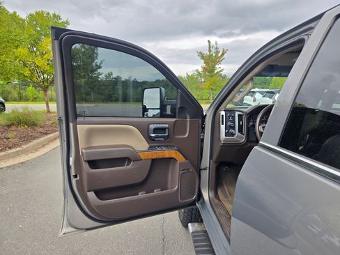 Used 2017 GMC Sierra 2500 SLT image 20