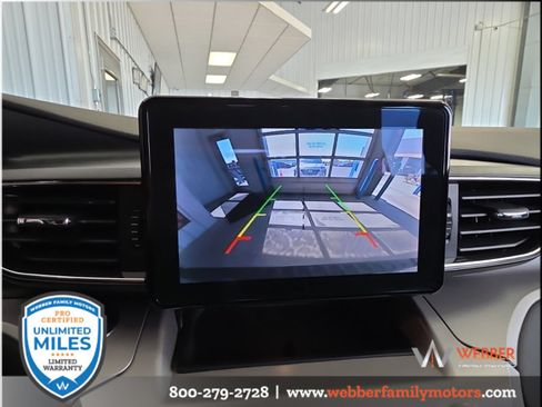Used 2023 Ford Explorer XLT w/ Equipment Group 202A AWD/4WD image 27