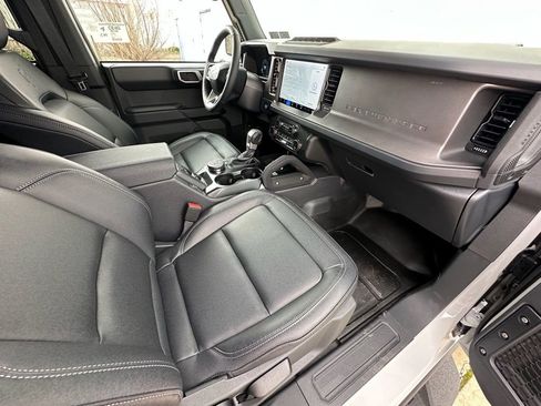 New 2026 Ford Bronco Badlands image 21