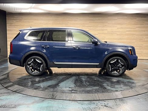 Used 2025 Kia Telluride S AWD/4WD image 27