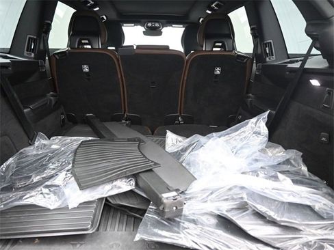 Used 2023 Volvo XC90 B6 Plus w/ Protection Package Premier image 30