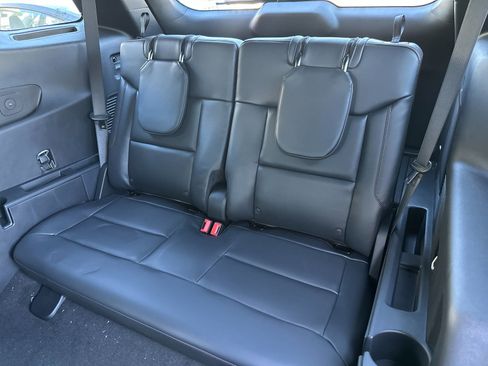 New 2026 Ford Explorer ST-Line w/ ST-Line Street Pack image 17