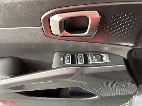 Used 2023 Kia Sorento LX image 24