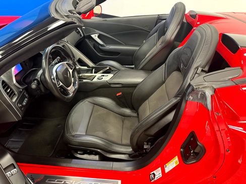 Used 2016 Chevrolet Corvette Z06 w/ 3LZ Preferred Equipment Group image 15