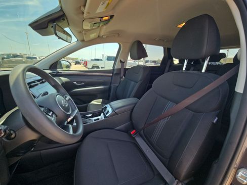 Used 2024 Hyundai Tucson SEL FWD image 17