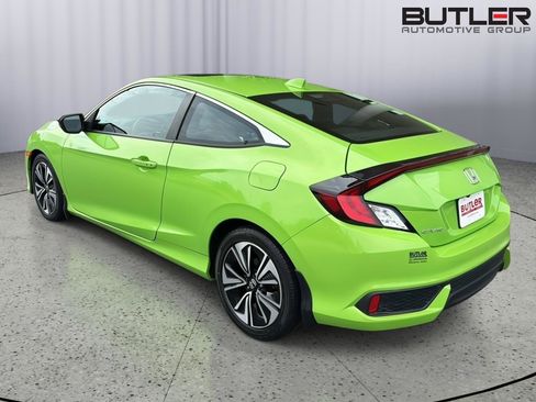 Used 2017 Honda Civic EX-T image 4