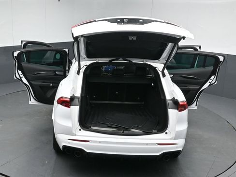 Used 2023 Maserati Grecale Modena AWD/4WD image 48