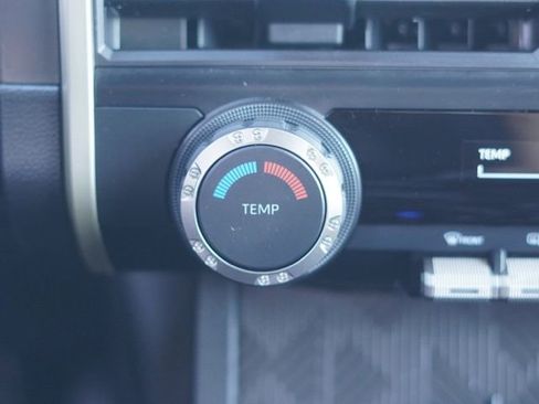 Certified 2025 Toyota Tacoma SR5 image 30