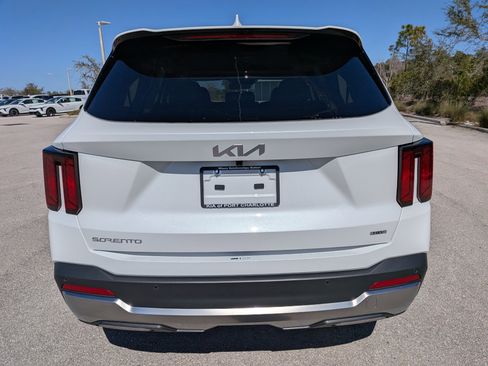 New 2026 Kia Sorento EX FWD image 6