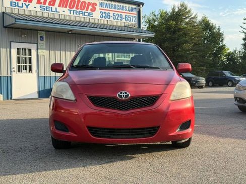 Used 2012 Toyota Yaris Sedan FWD image 8