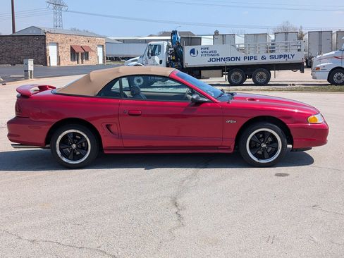 Used 1997 Ford Mustang GT image 13