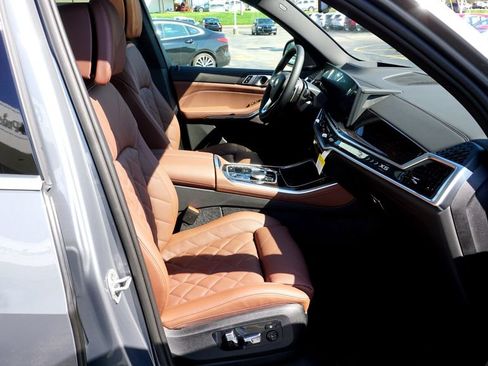 New 2026 BMW X5 xDrive50e image 12