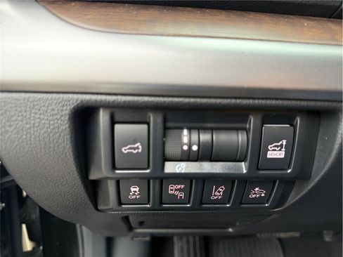 Used 2018 Subaru Outback 2.5i Limited image 28