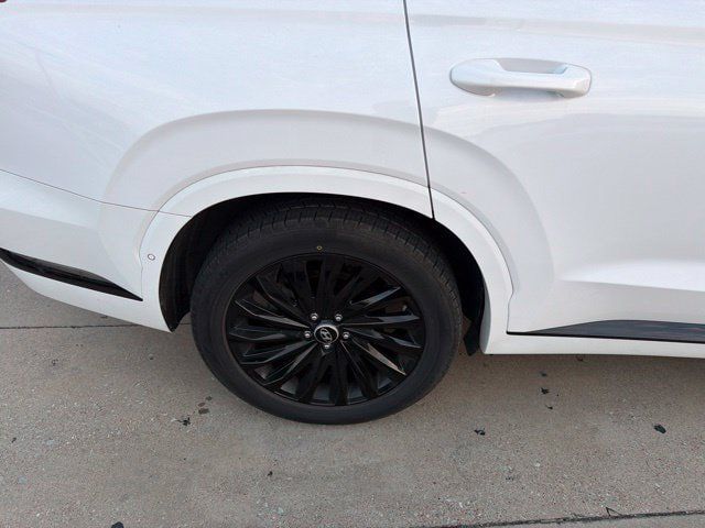 Used 2024 Hyundai Palisade Calligraphy AWD/4WD image 3