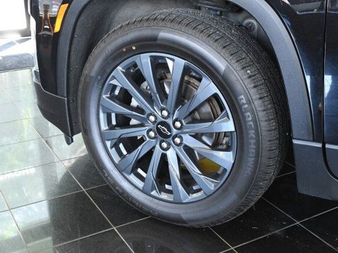 Used 2023 Chevrolet Traverse RS AWD/4WD image 44