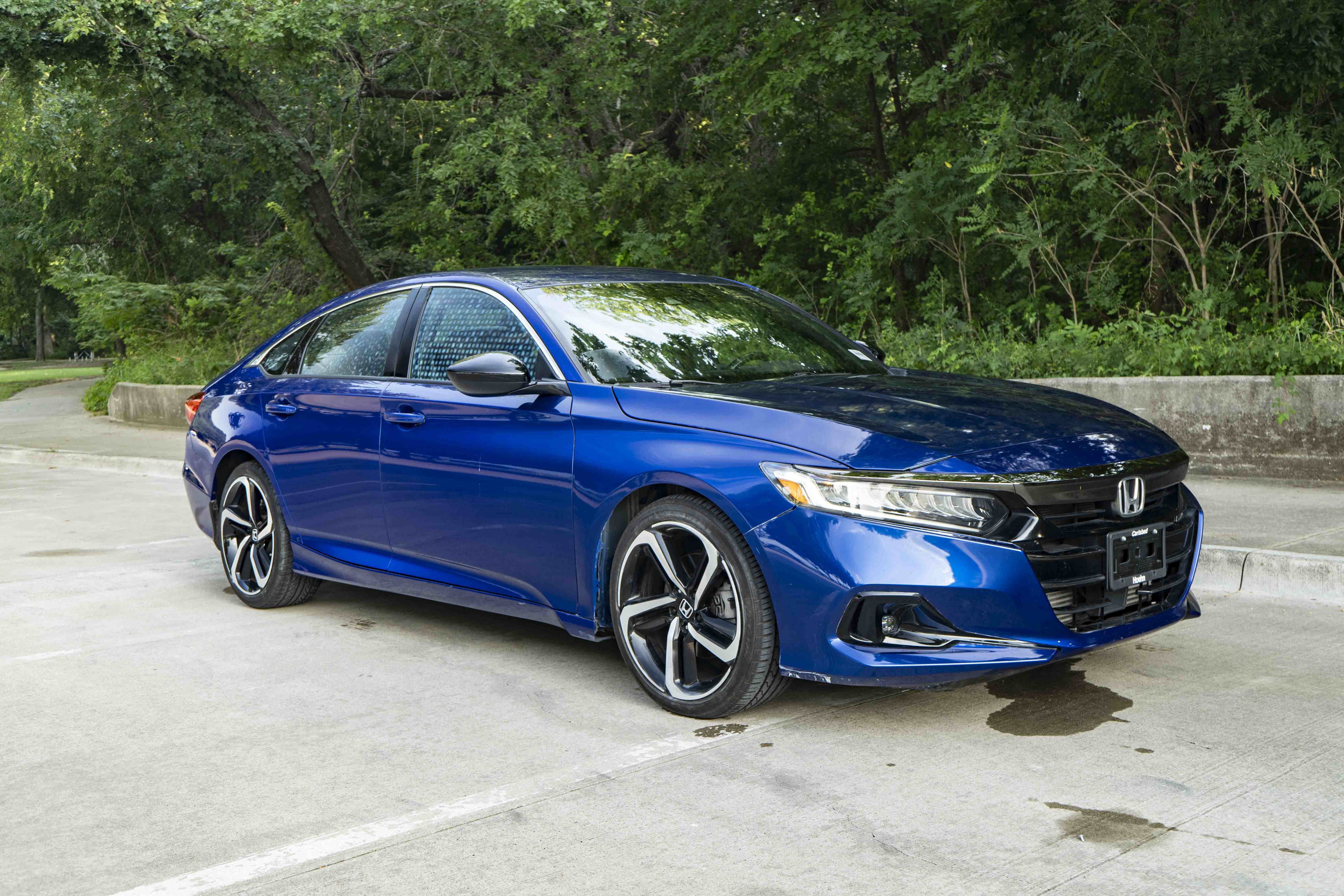 Used 2021 Honda Accord Sport image 2