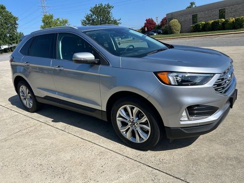 Used 2024 Ford Edge Titanium AWD/4WD image 9
