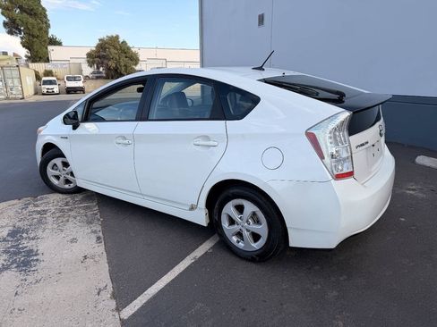 Used 2010 Toyota Prius Two FWD image 16
