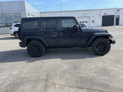 Used 2018 Jeep Wrangler Unlimited Sport AWD/4WD image 8