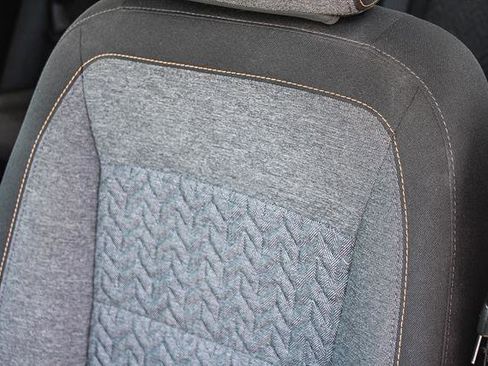 Used 2023 Chevrolet Equinox LT image 25