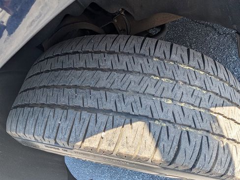 Used 2018 Chevrolet Tahoe LT image 11