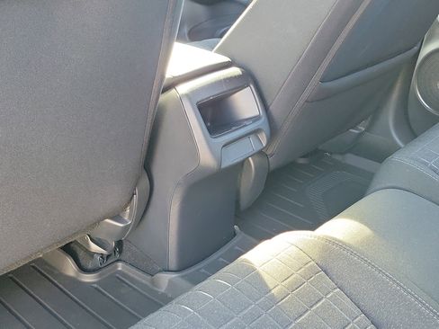 Used 2024 Honda HR-V LX image 13