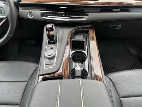 Used 2023 Cadillac Escalade ESV Premium Luxury image 19