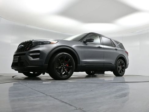 Certified 2022 Ford Explorer ST w/ Equipment Group 401A image 49