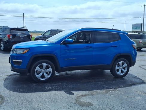 Used 2018 Jeep Compass Latitude w/ Cold Weather Group AWD/4WD image 5