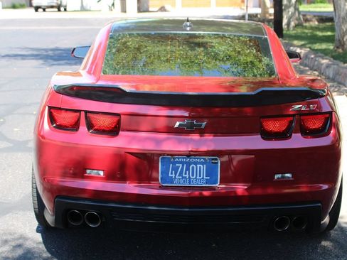 Used 2013 Chevrolet Camaro ZL1 RWD image 5