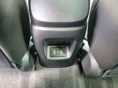 Used 2025 Hyundai Elantra SEL FWD image 9