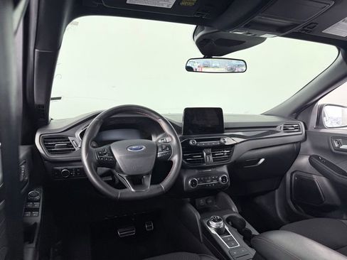 Used 2024 Ford Escape ST-Line image 18