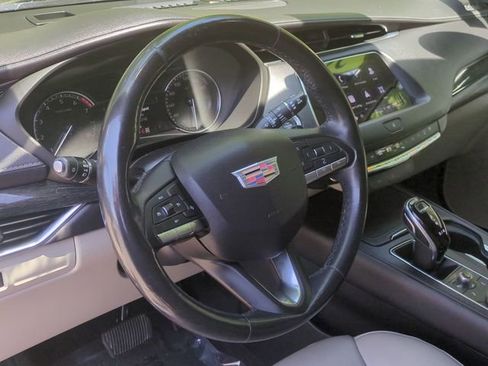 Used 2022 Cadillac XT4 Premium Luxury w/ Safety Alert Package AWD/4WD image 31