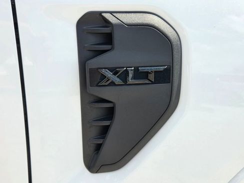 Used 2025 Ford Ranger XLT w/ Black Appearance Package RWD image 8
