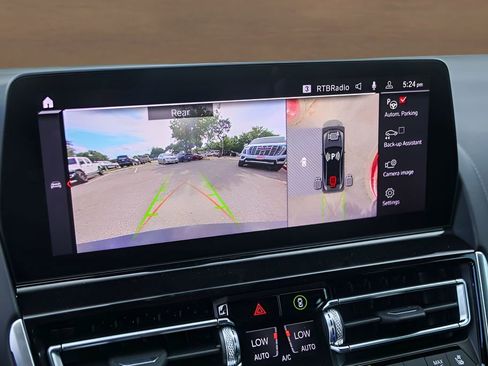 Used 2025 BMW M8 Competition AWD/4WD image 18