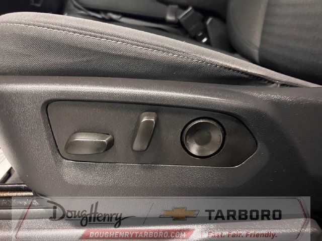 Used 2023 Chevrolet Silverado 1500 LT AWD/4WD image 26