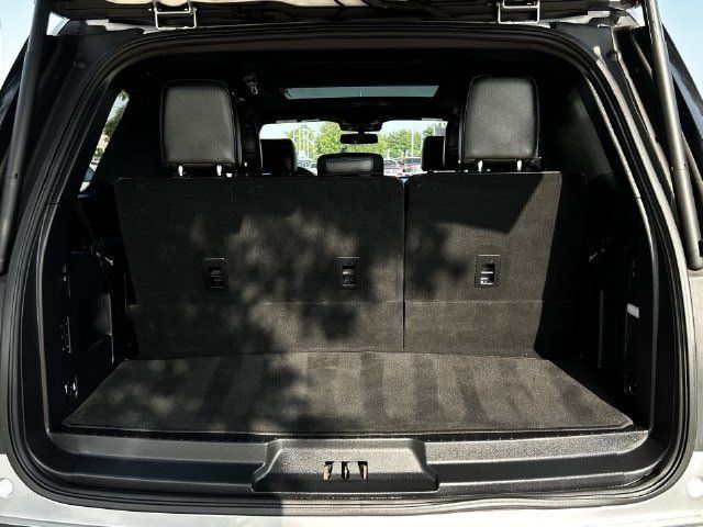 Used 2019 Ford Expedition Limited w/ Equipment Group 301A RWD image 26