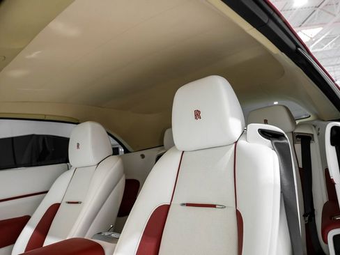Used 2018 Rolls-Royce Dawn Base image 35