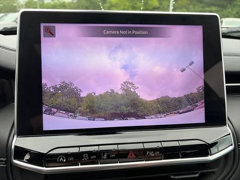 Used 2024 Jeep Compass Limited w/ High Altitude Package AWD/4WD image 26