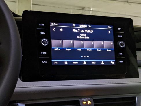 New 2026 Volkswagen Taos SE AWD/4WD image 16