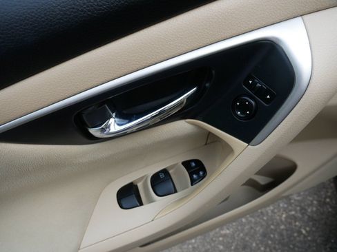 Used 2015 Nissan Altima 2.5 S FWD image 17
