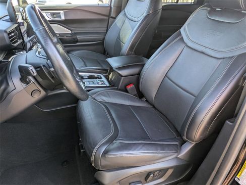 Used 2021 Ford Explorer ST w/ ST Street Pack image 16