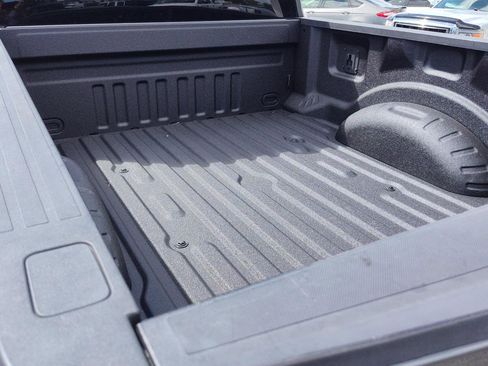 Used 2019 Ford F250 XLT w/ XLT Value Package AWD/4WD image 6