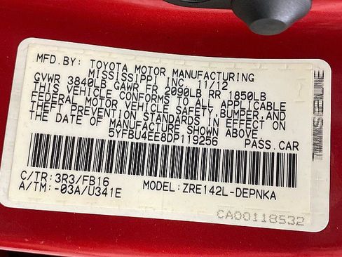 Used 2013 Toyota Corolla LE Special Edition image 26