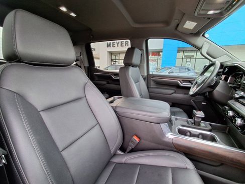 Used 2025 GMC Sierra 1500 SLT w/ SLT Convenience Package image 14