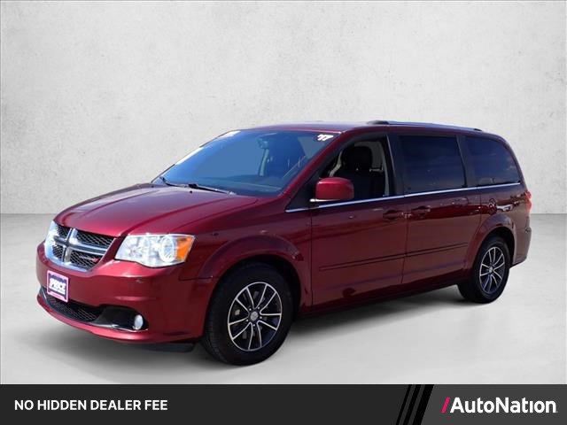 Used 2017 Dodge Grand Caravan SXT w/ Rear Park Assist Package FWD image 1