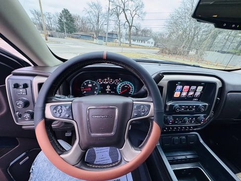 Used 2017 GMC Sierra 1500 Denali w/ Denali Ultimate Package image 29