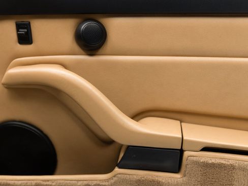 Used 1995 Porsche 911 Carrera image 45