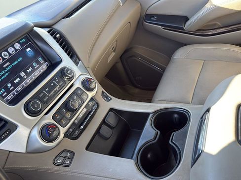 Used 2019 GMC Yukon SLT w/ Open Road Package image 21