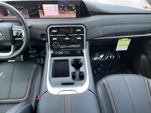 New 2026 Nissan Armada SL w/ Captain's Chari Seat Package AWD/4WD image 14